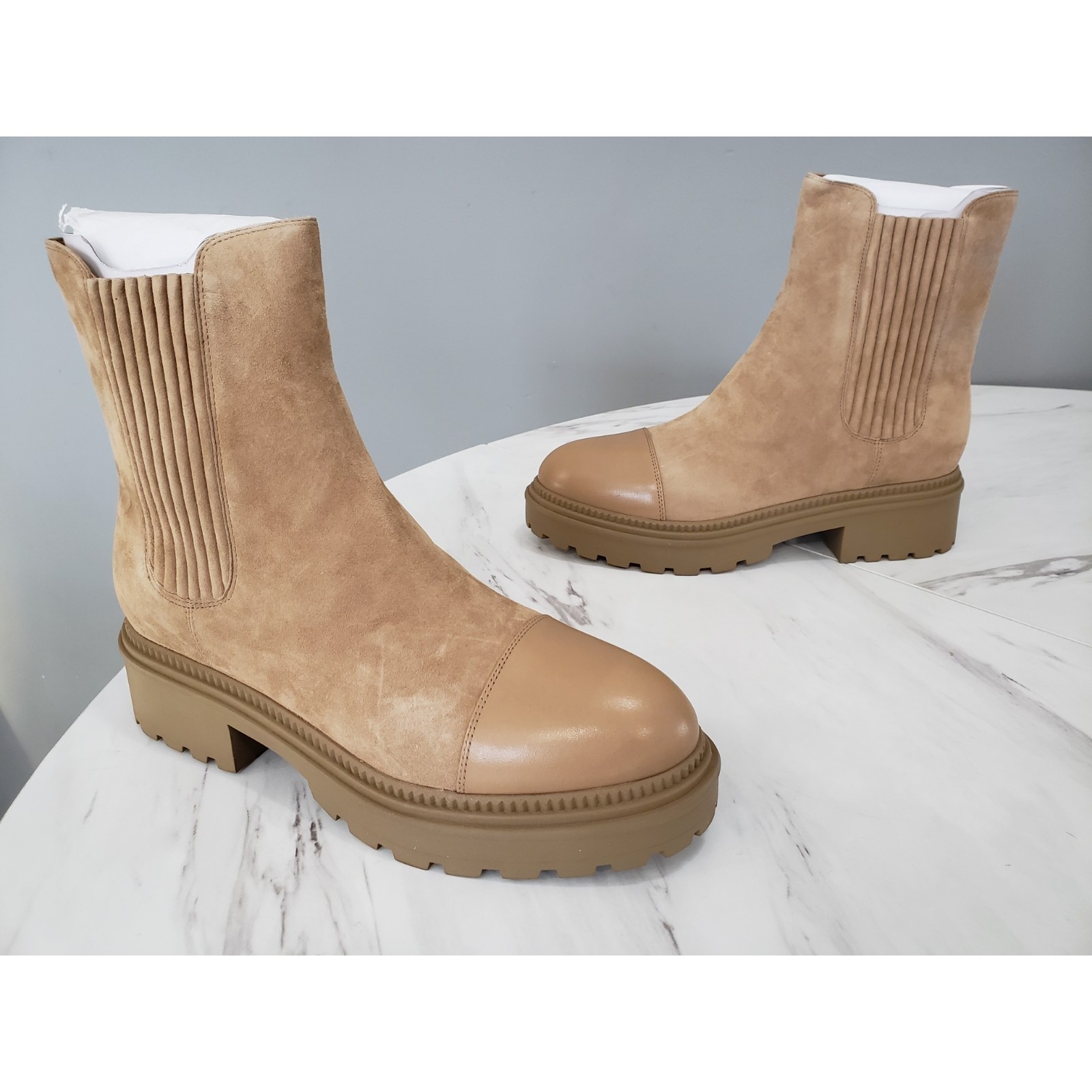 New No Box Size 11 Marc Fisher Ltd Suede Cap Toe Chelsea Boots Hadria Natural